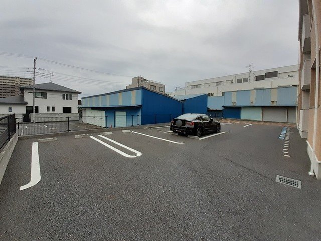 駐車場　駐車スペースもあります