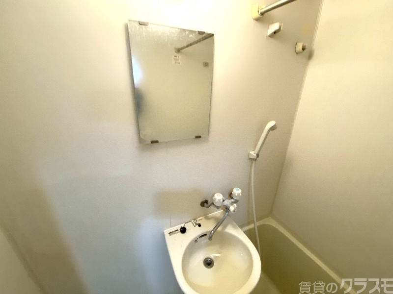 洗面設備　洗面はお風呂と一体です！