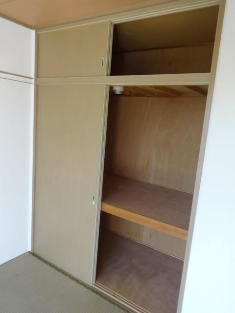 その他設備　★★収納力ある押入れです★★