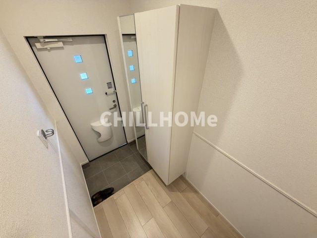 玄関　当社、チルホームのHPもご覧ください(^^)/物件情報多数♪