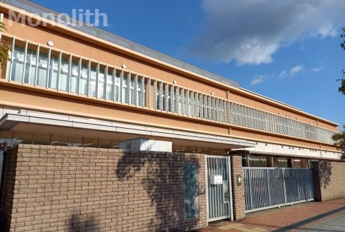 小学校　和泉市立青葉はつが野小学校（小学校）まで864m