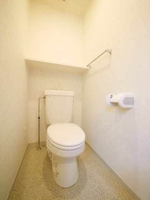 トイレ　※同物件別部屋参考画像