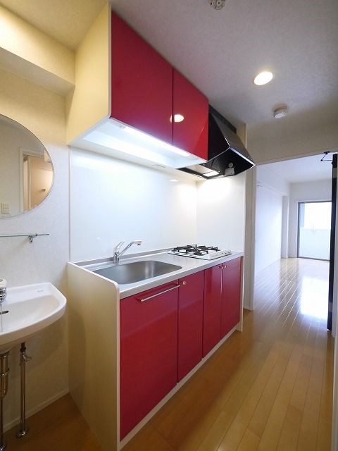 キッチン　※同物件別部屋参考画像