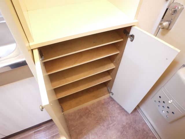 収納