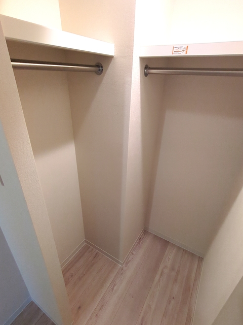 収納　４．５帖洋室ウォークインクローゼット※別部屋参考写真です。