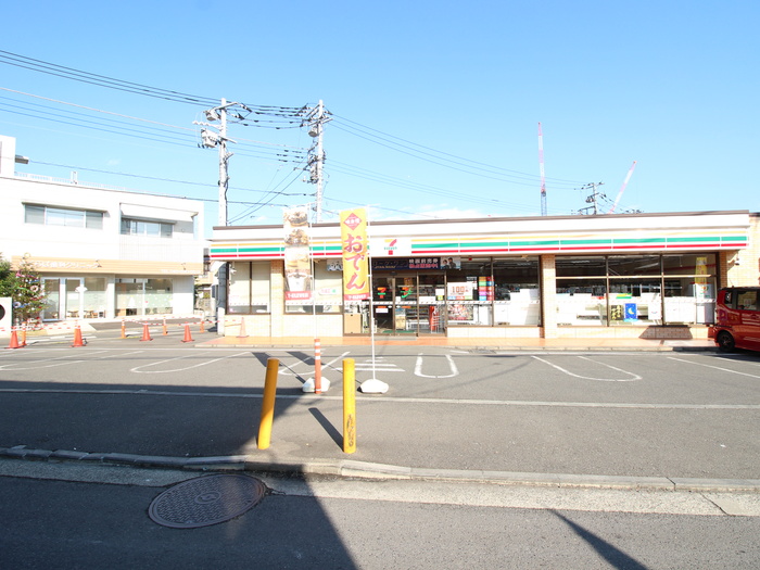 コンビニ　セブンイレブン　長津田駅西口店（コンビニ）まで181m