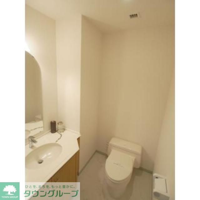 トイレ　※写真は同タイプ住戸です。