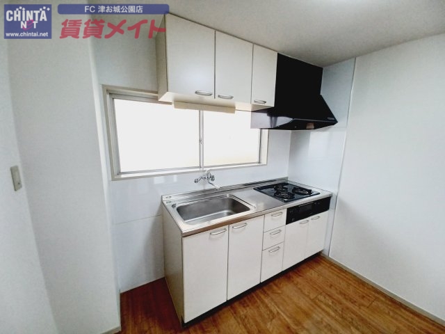 キッチン　反転タイプ参考写真