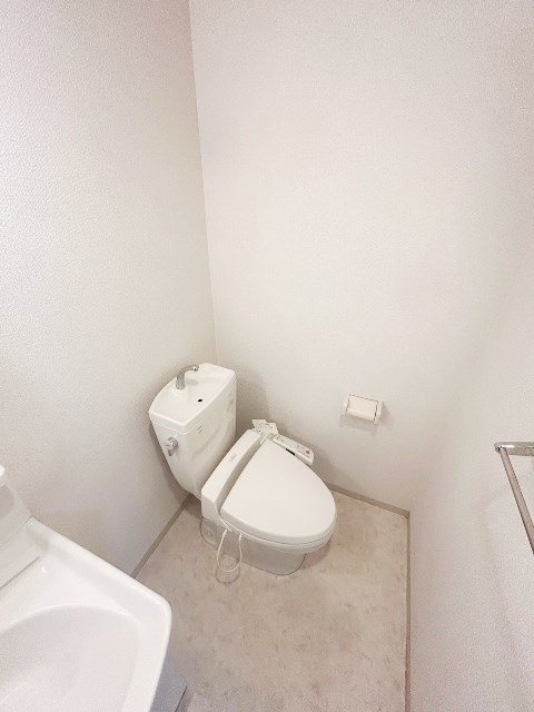トイレ　別部屋同仕様