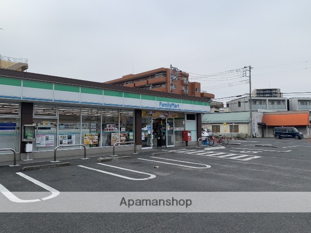 コンビニ　ファミリーマート　辻八丁目店（コンビニ）まで1125m