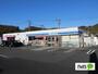 コンビニ　ローソン盛岡門店（コンビニ）まで562m