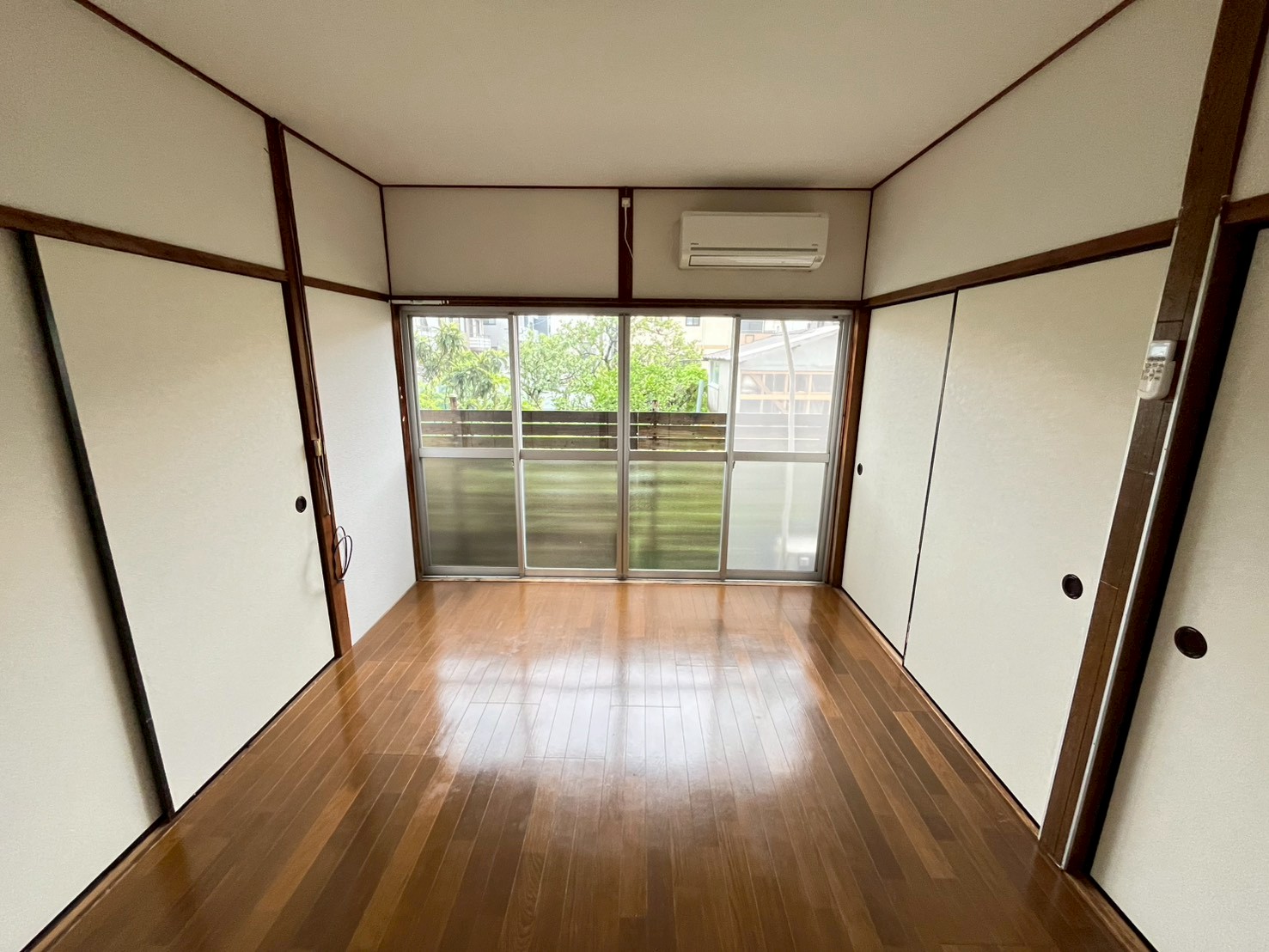 谷山中央6丁目貸家の居間写真
