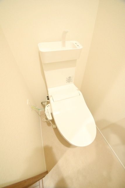 トイレ　★洗浄機付きの洋式トイレです★