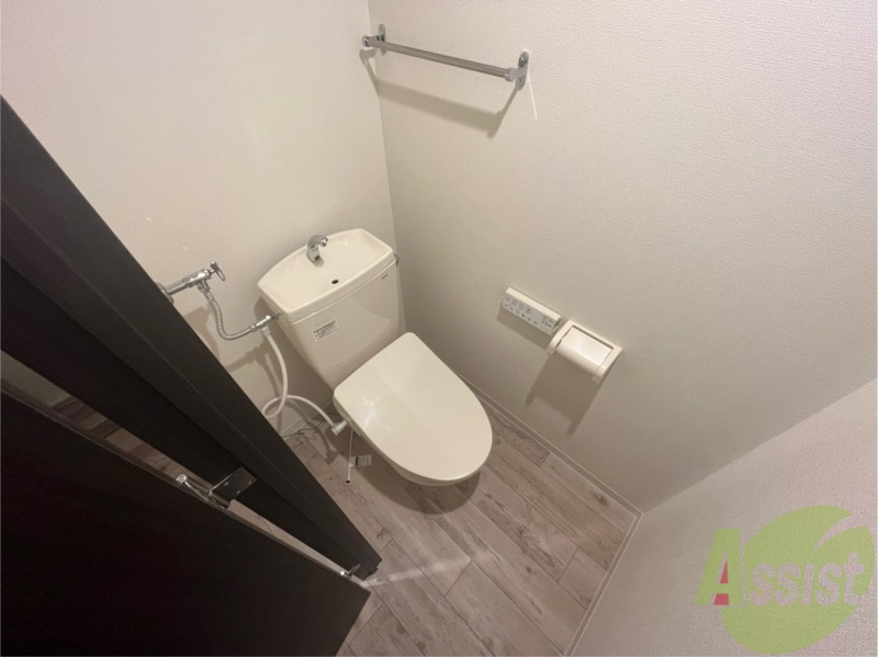 トイレ　トイレです。ウォシュレット付を探している方、おすすめです。