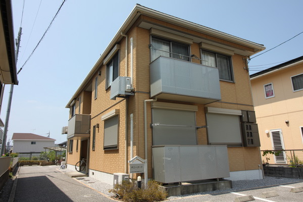 建物外観　全室角部屋設計