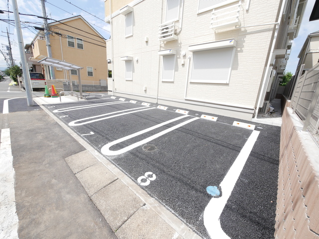 駐車場　★敷地内に駐車場がございます★