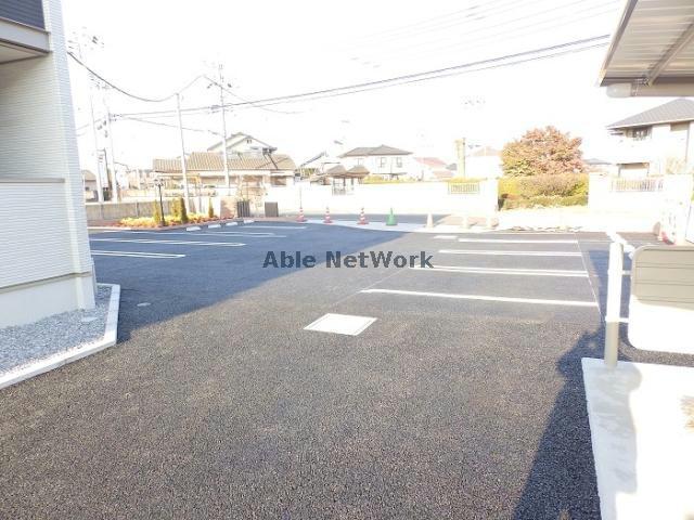 駐車場　駐車場