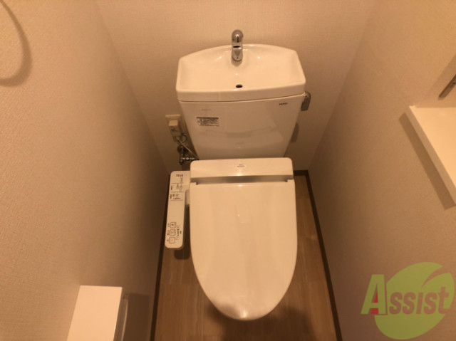 トイレ　こちらはトイレです。清潔感があり、安心して使用できます。