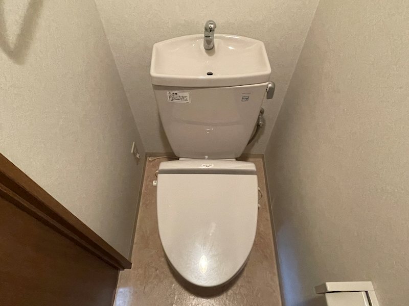 トイレ　類似写真掲載