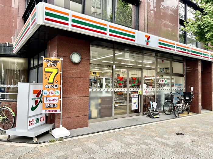 コンビニ　セブンイレブン京都河原町二条店（コンビニ）まで50m