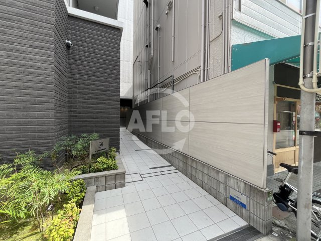 エントランス　エントランス
