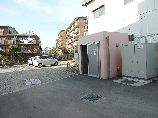 駐車場　大型バイク駐車可　駐車場