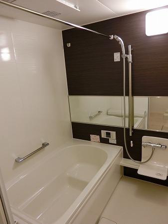 バス・シャワールーム　違うお部屋の写真です