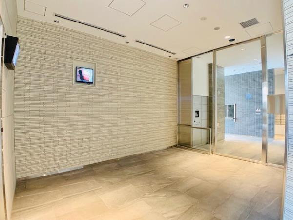 エントランス　建物の内部です