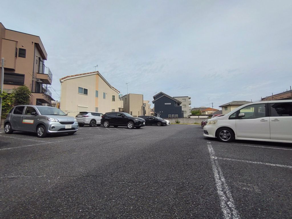 駐車場　駐車場