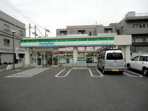コンビニ　ファミリーマート川口幸町二丁目店（コンビニ）まで443m