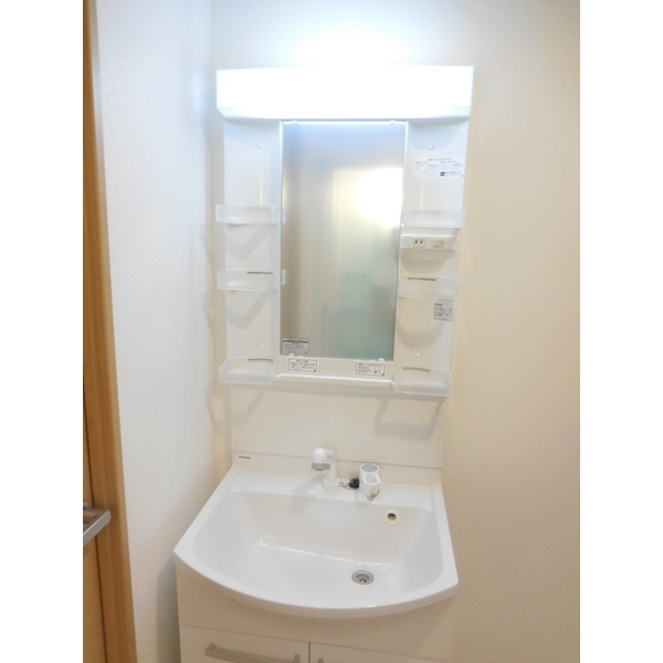 洗面設備　別部屋参照写真