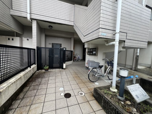 シェルコート南甲子園の外観写真