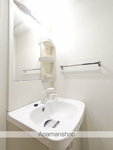 都営三田線 志村坂上駅 徒歩6分 7階建 築15年の内装写真