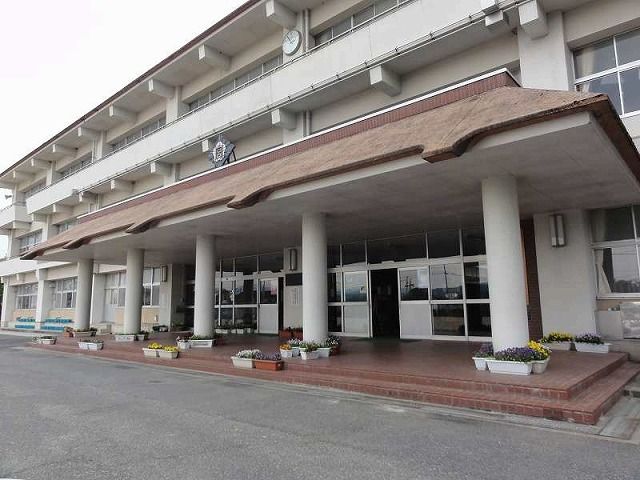 小学校　鳥取市立宮ノ下小学校（小学校）まで550m