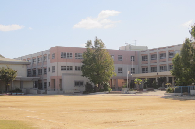 小学校　泉佐野市立日根野小学校（小学校）まで1602m