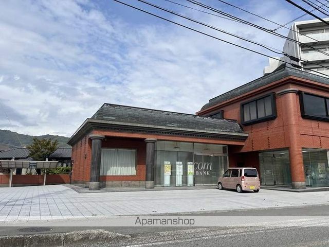 銀行　高知信用金庫薊野東出張所（銀行）まで685m
