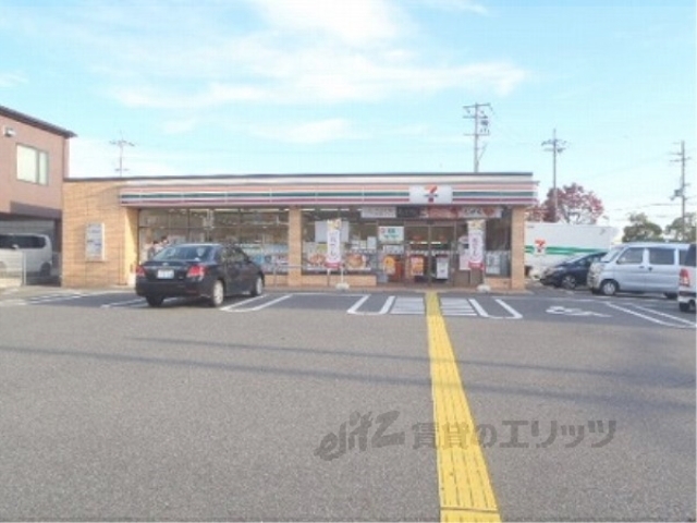 コンビニ　セブンイレブン湖南岩根中央店（コンビニ）まで500m