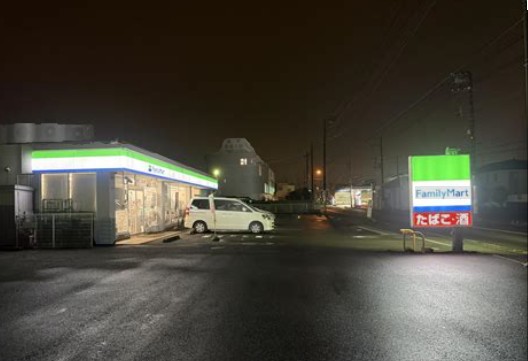 コンビニ　ファミリーマート 大和下鶴間北店（コンビニ）まで577m