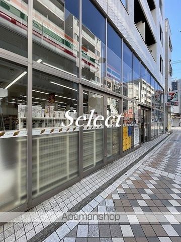 コンビニ　セブンイレブン（コンビニ）まで124m