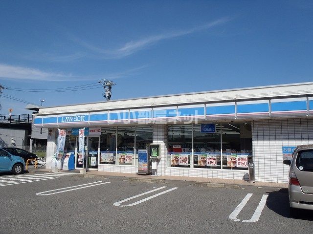 コンビニ　ローソン東広島西条東店（コンビニ）まで672m