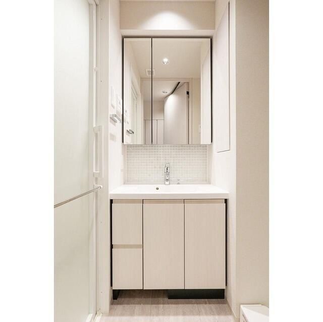 洗面設備　収納