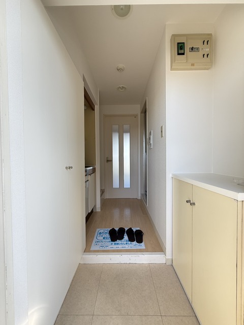 玄関　別部屋参考写真です