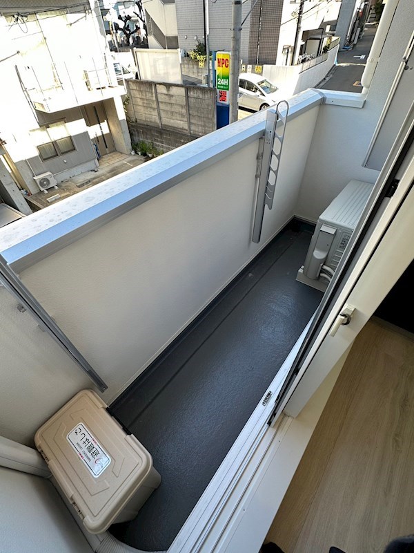 バルコニー