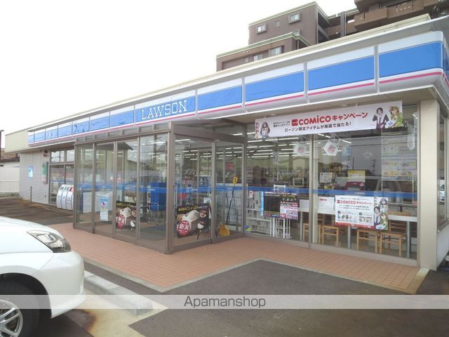 コンビニ　セブンイレブン（コンビニ）まで395m