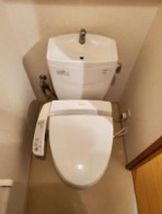 トイレ　清潔感のあるトイレです