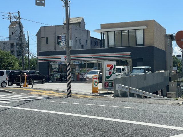 コンビニ　セブン－イレブン　広島牛田本町１丁目店（コンビニ）まで56m