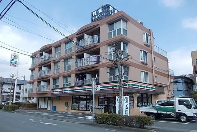 その他　セブンイレブン早川店まで140m
