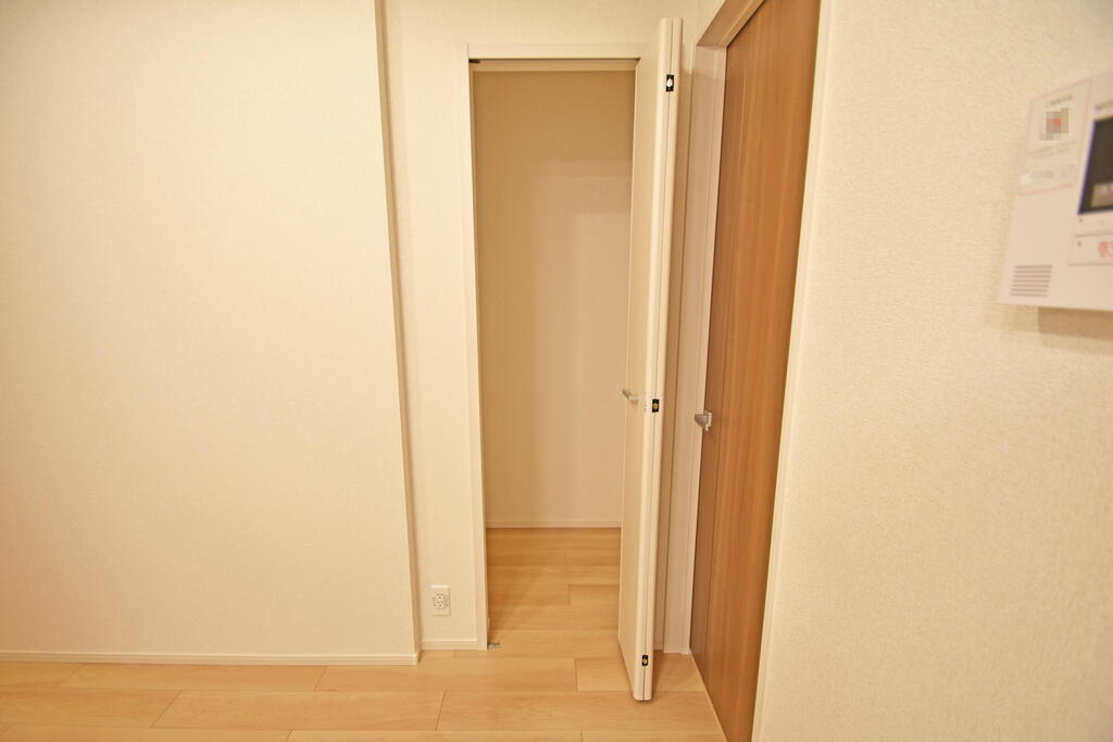 その他設備　LDK収納付いています。