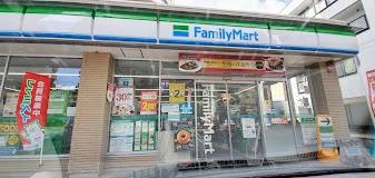コンビニ　ファミリーマート たちばな店（コンビニ）まで192m