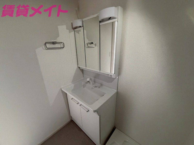 洗面設備　同ハウスメーカー施工類似物件写真